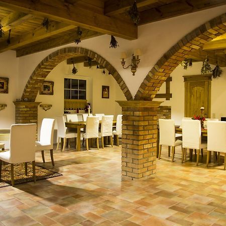 Usadba Bogach Hotel Kobryn Ngoại thất bức ảnh